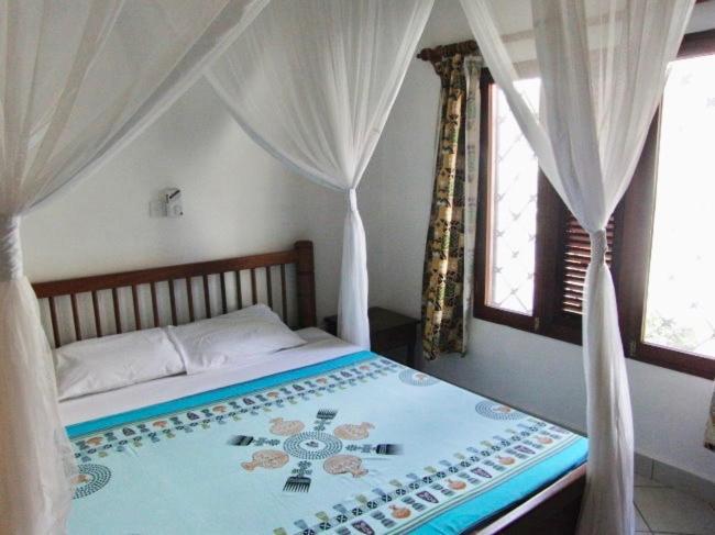 Diani Cottages Diani Beach Esterno foto