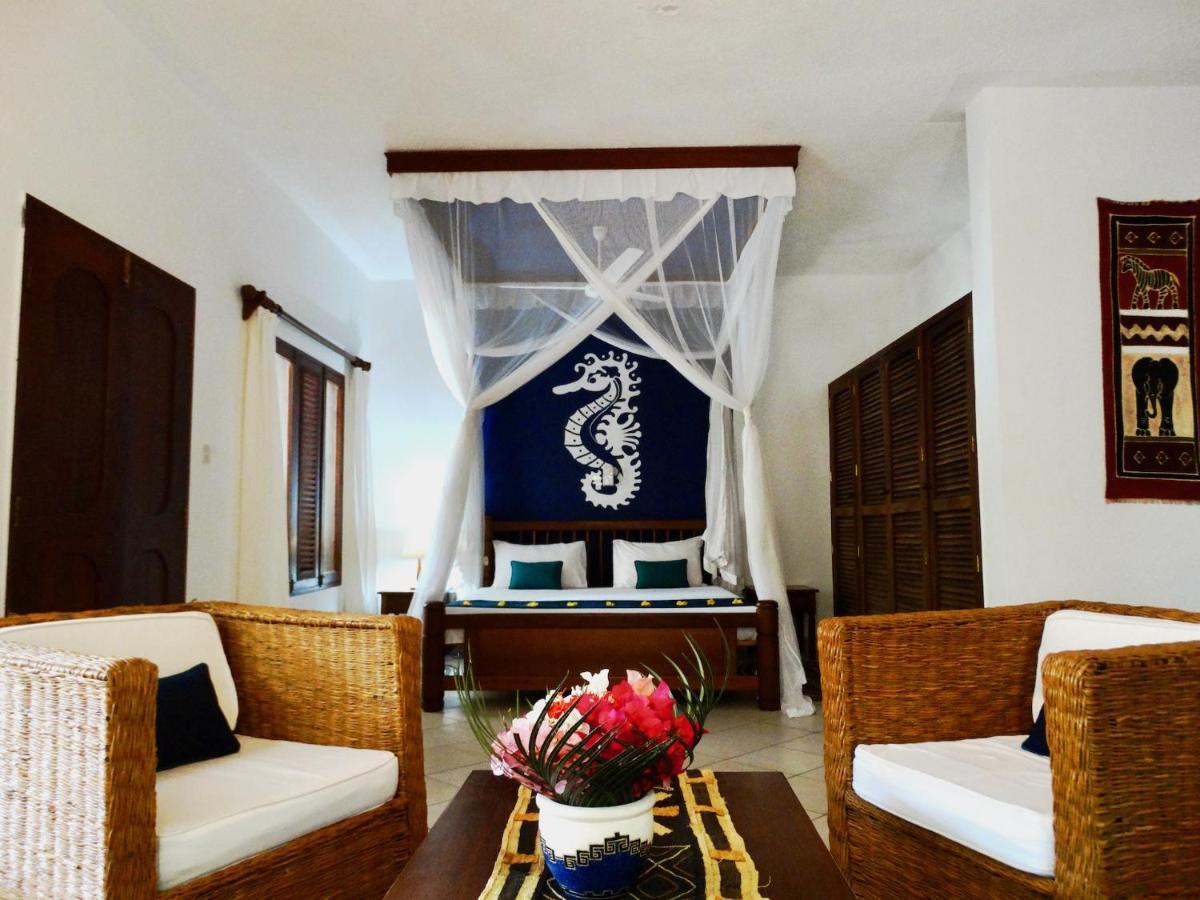 Diani Cottages Diani Beach Esterno foto