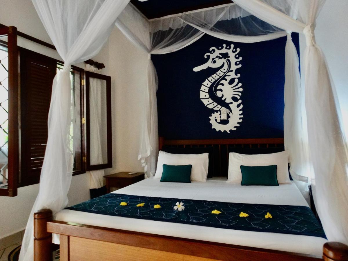 Diani Cottages Diani Beach Esterno foto