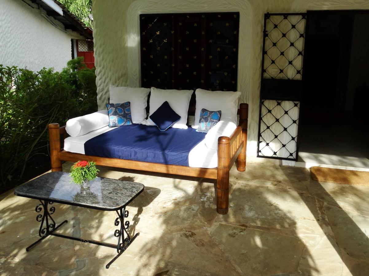 Diani Cottages Diani Beach Esterno foto