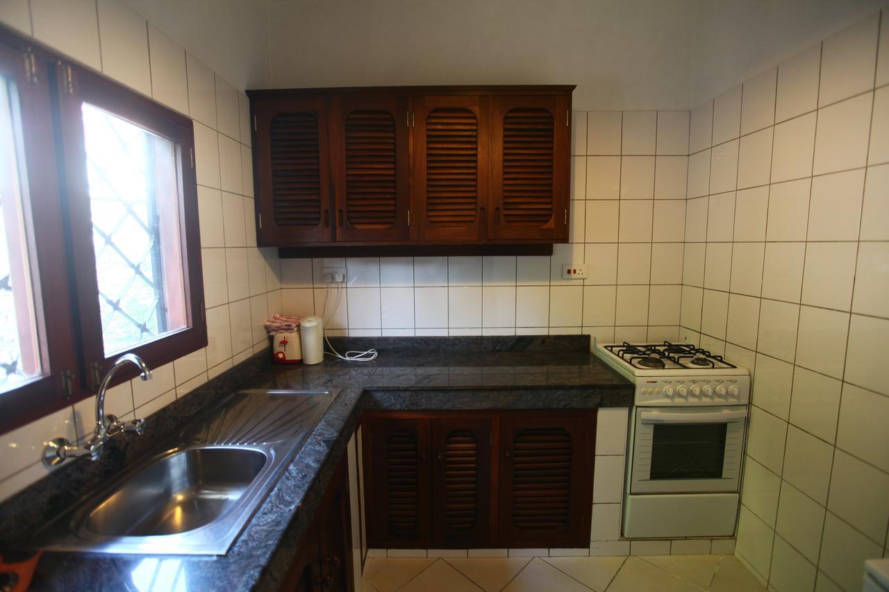 Diani Cottages Diani Beach Esterno foto