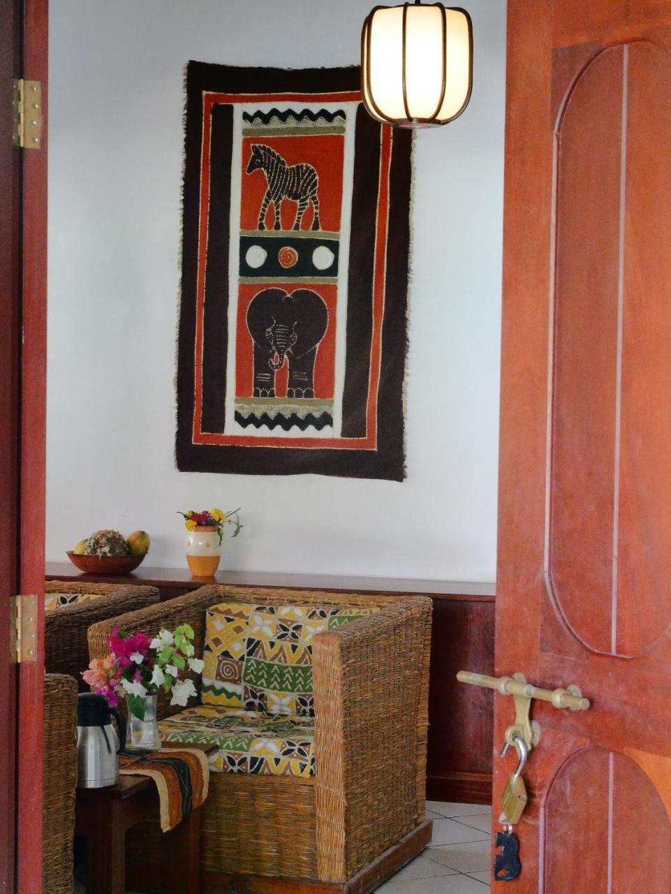 Diani Cottages Diani Beach Esterno foto