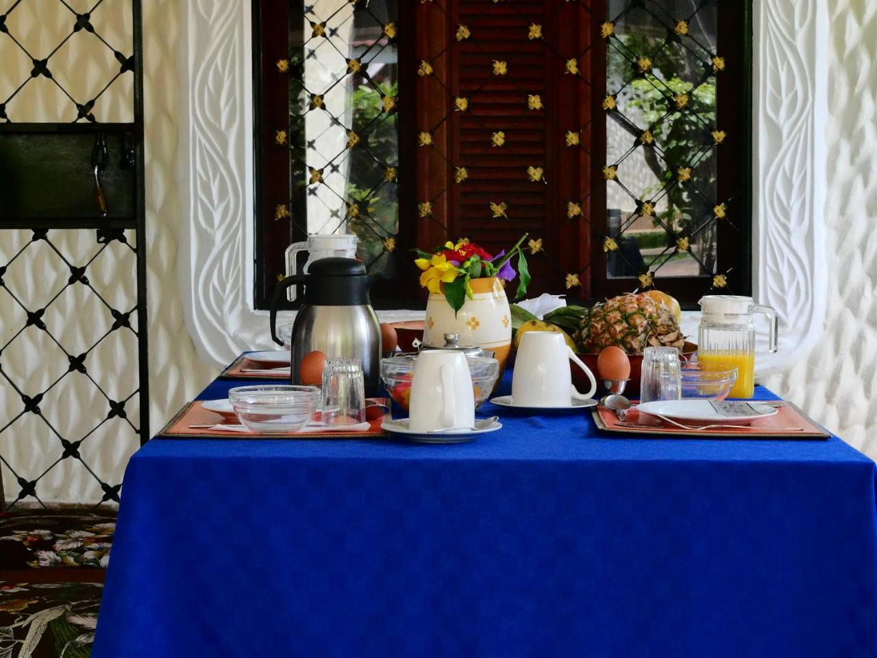 Diani Cottages Diani Beach Esterno foto