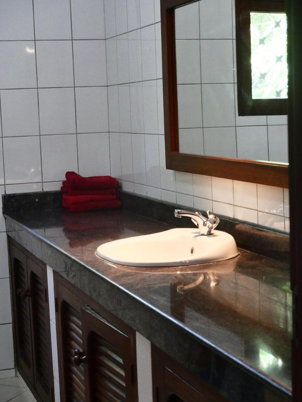 Diani Cottages Diani Beach Esterno foto